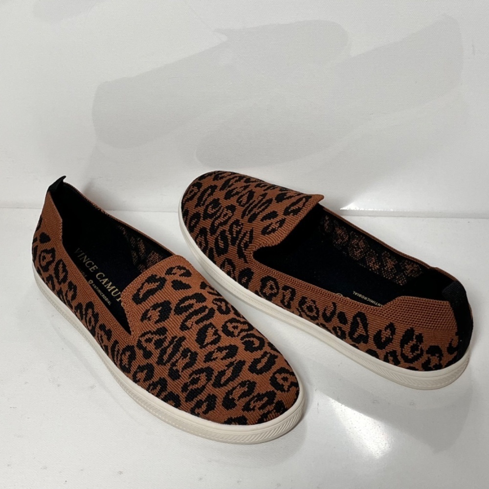 Vince Camuto Cabreli Washable Flat Slip-On - Picture 2 of 7